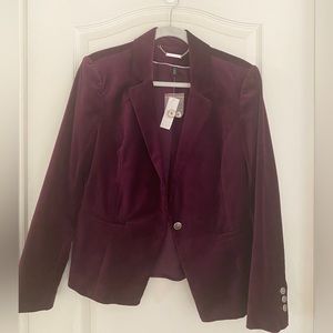 NWT White House Black Market velvet blazer in rich plum color. Size 12.